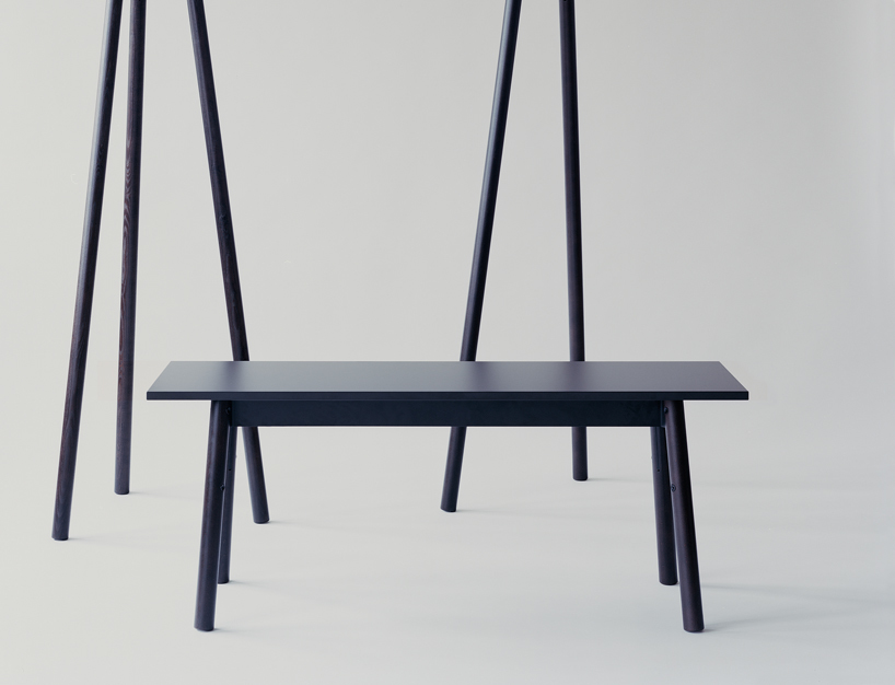 furniture design ，coat hanger，Simplicity，woodiness，product design，