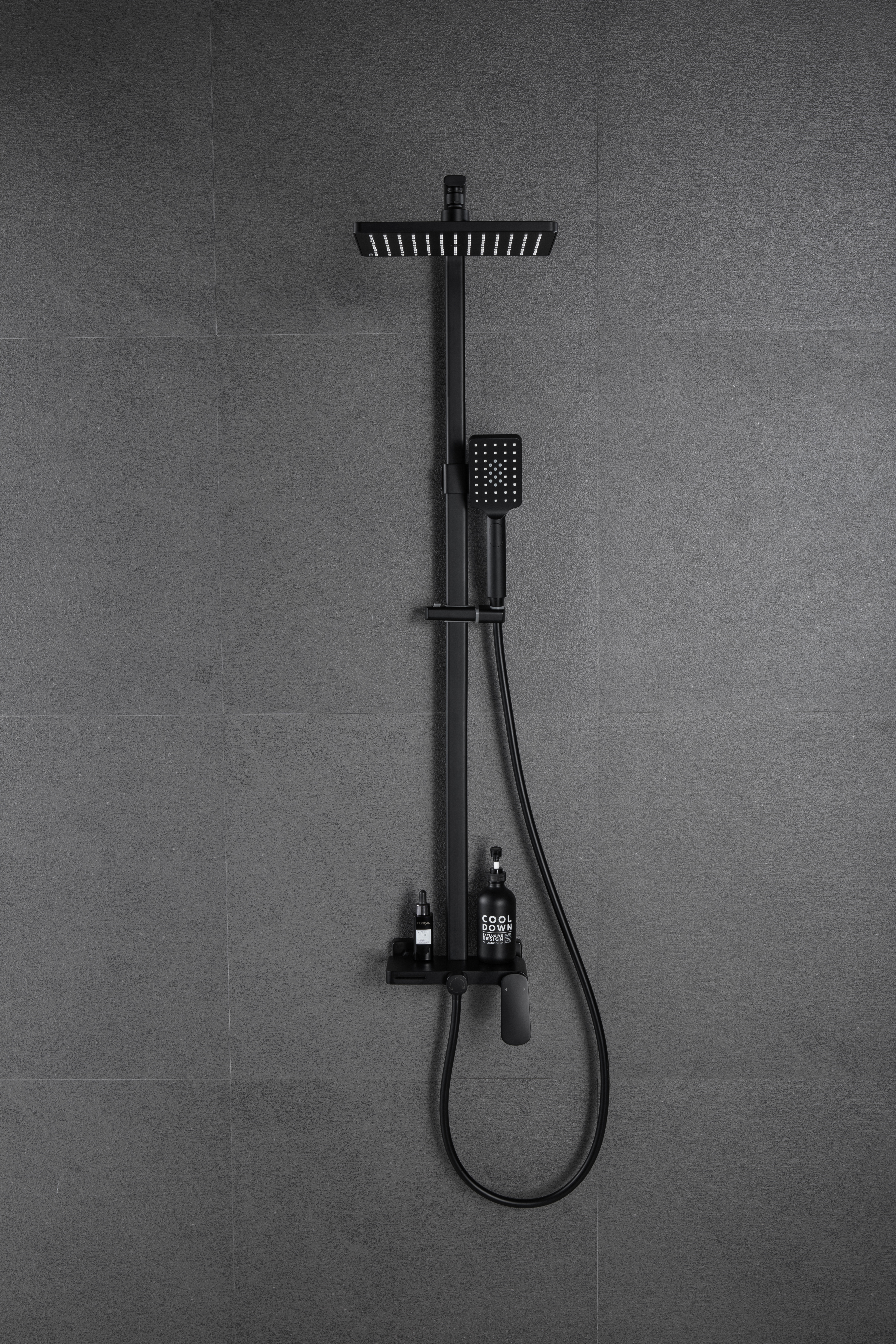 Like a waterfall, majestic atmosphere，