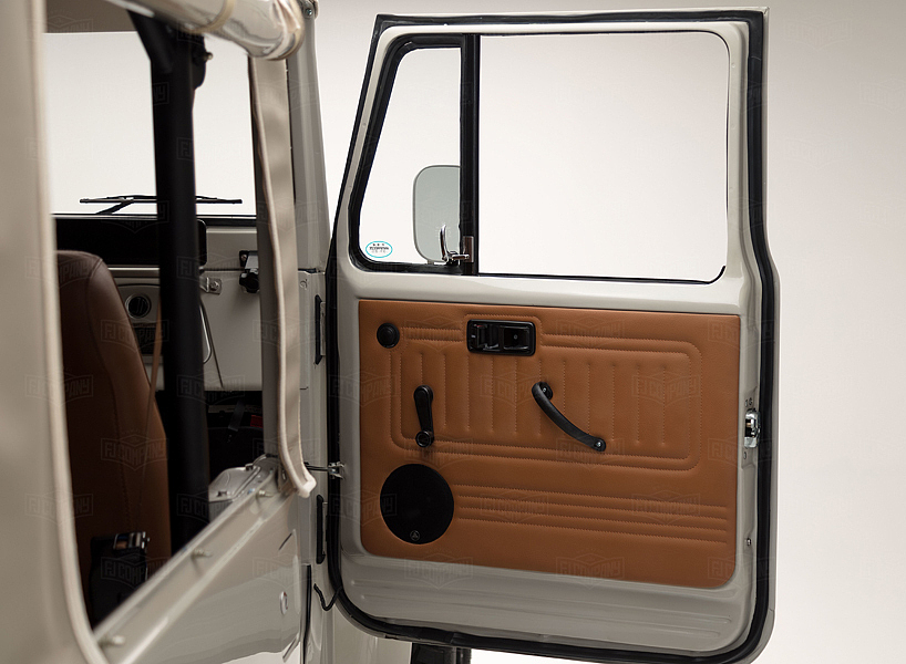 vehicle，Off-road vehicle，comfortable，Domineering，Automatic design，industrial design，