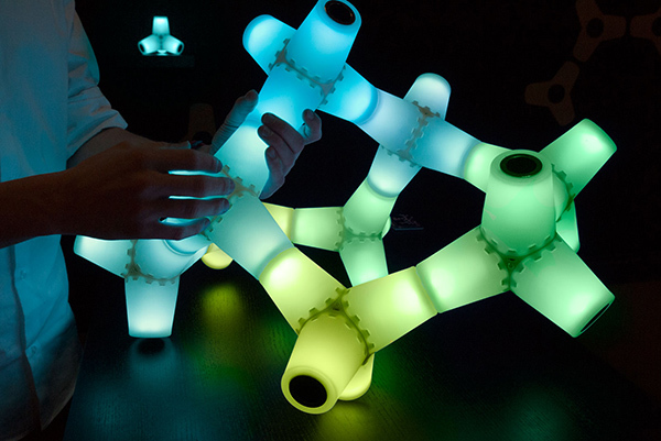 product design，industrial design，floodlight，User experience，Interaction design，