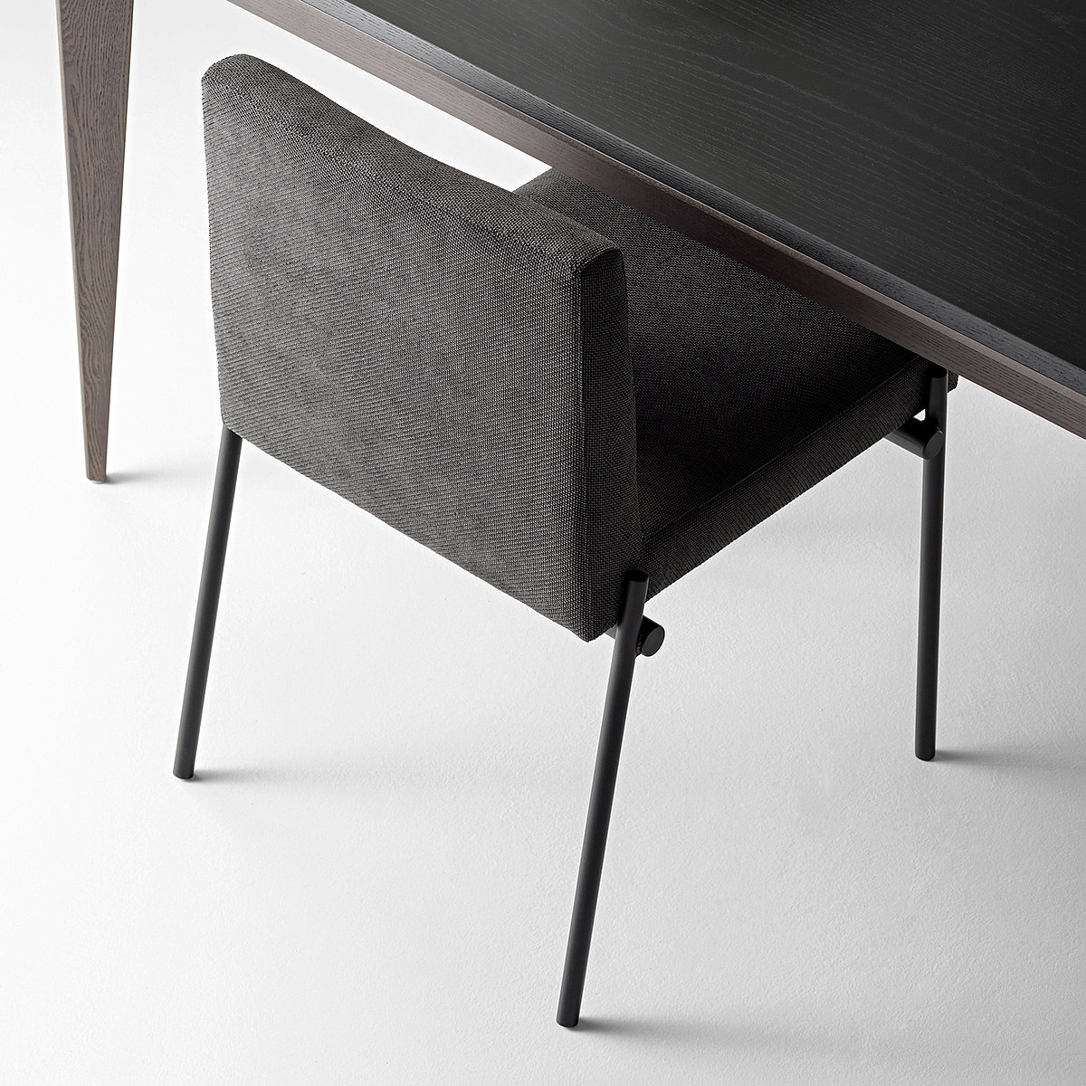 chair，comfortable，geometry，Lightness，
