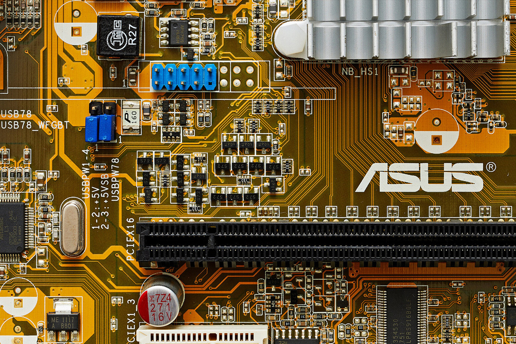 Wrist watch，sustainable development，electronic product，waste，