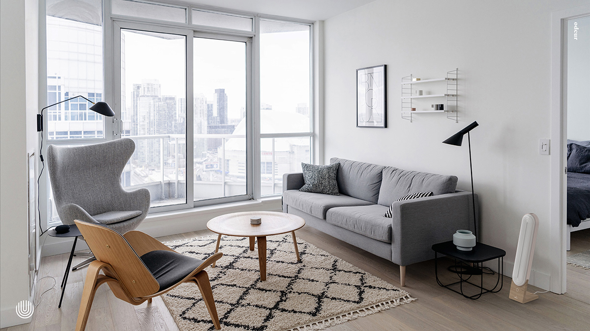 Intelligent device，Clock，Perfume，smell，