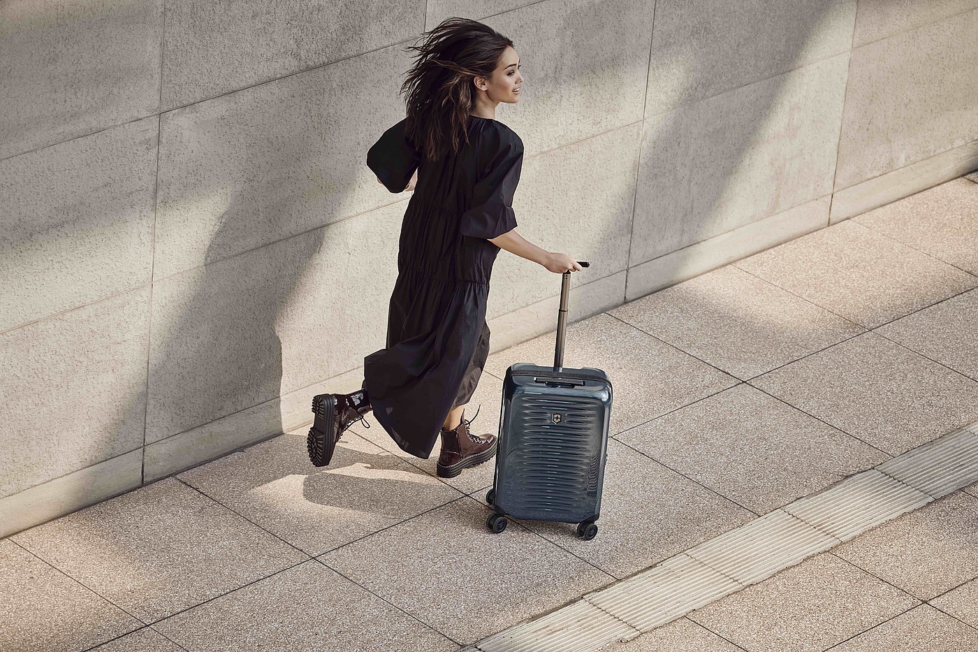 2020 red dot product design award，Airox，trunk，light，Made of pure polycarbonate，