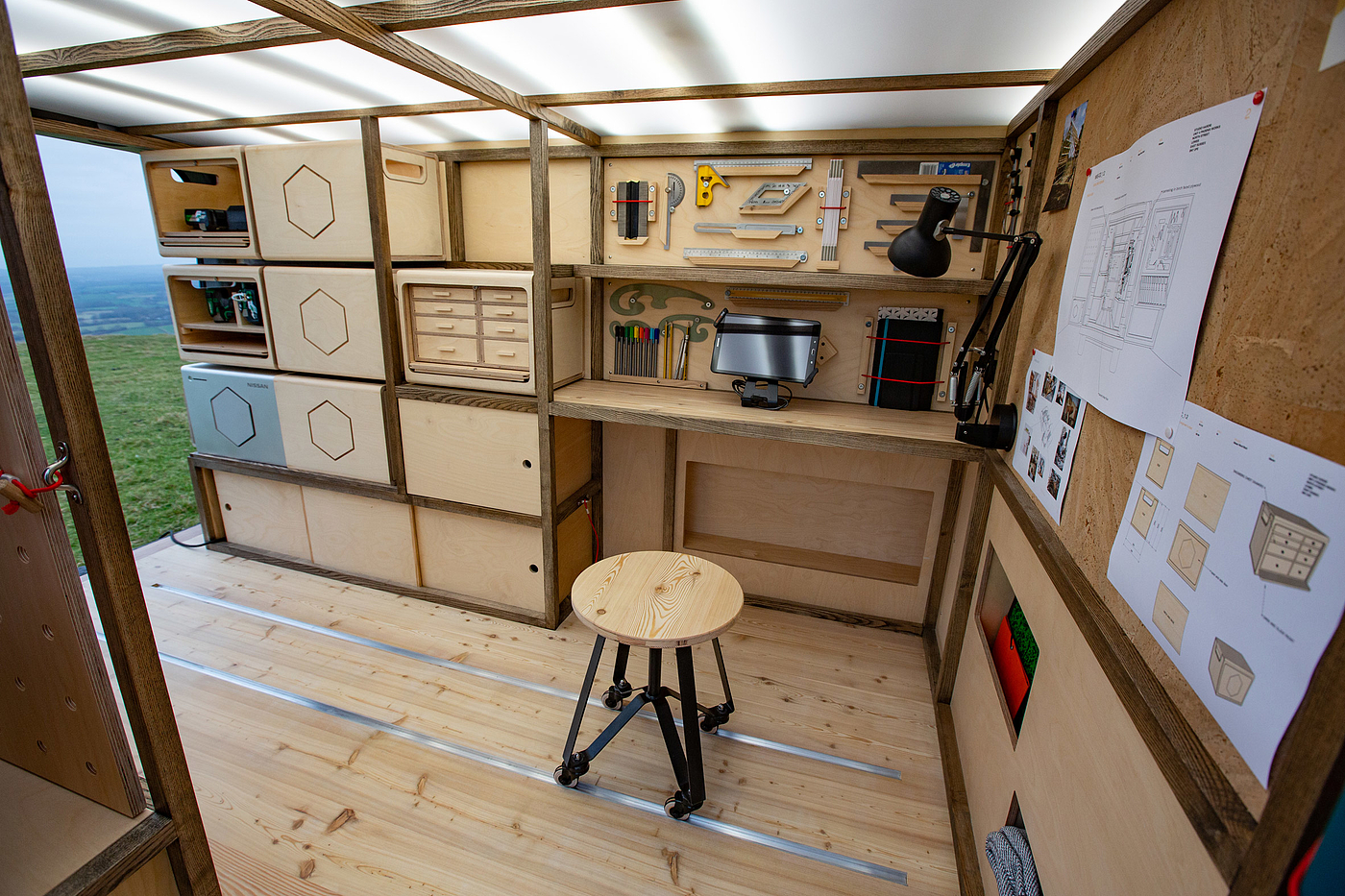 nissan，Concept Car，Van，Workshop，carpentry，