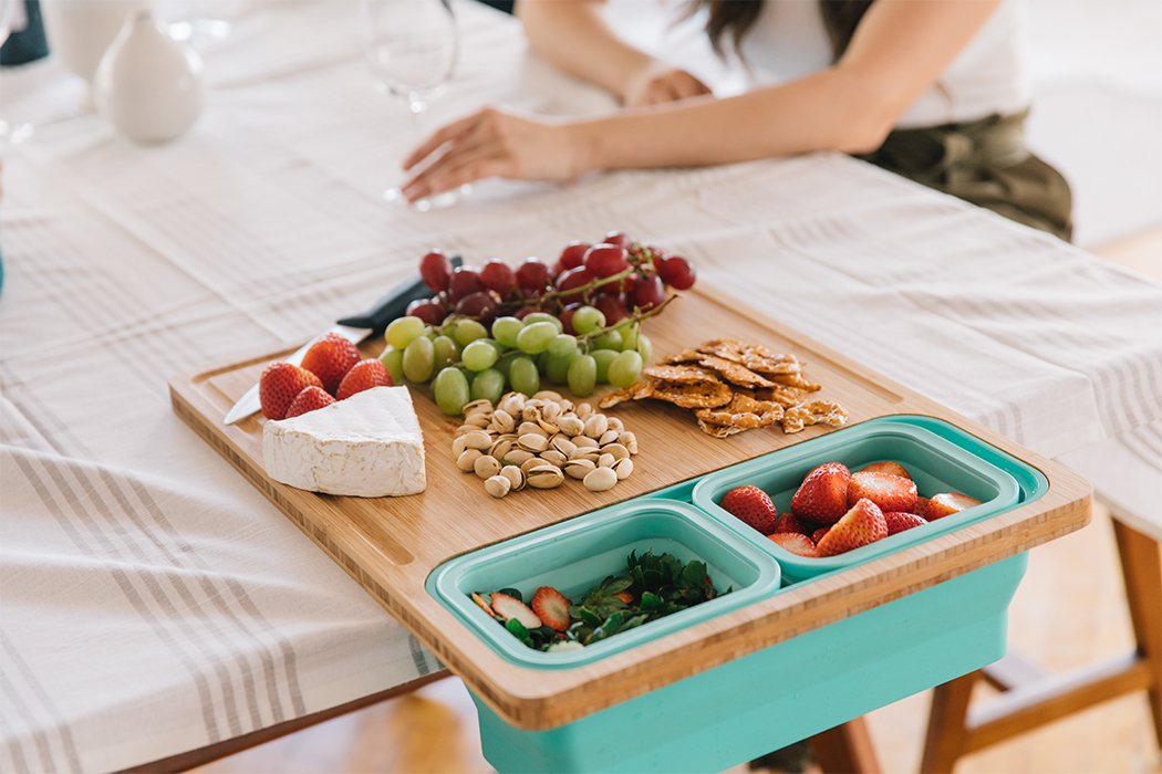 a chopping board，healthy，Bamboo，environment protection，container，