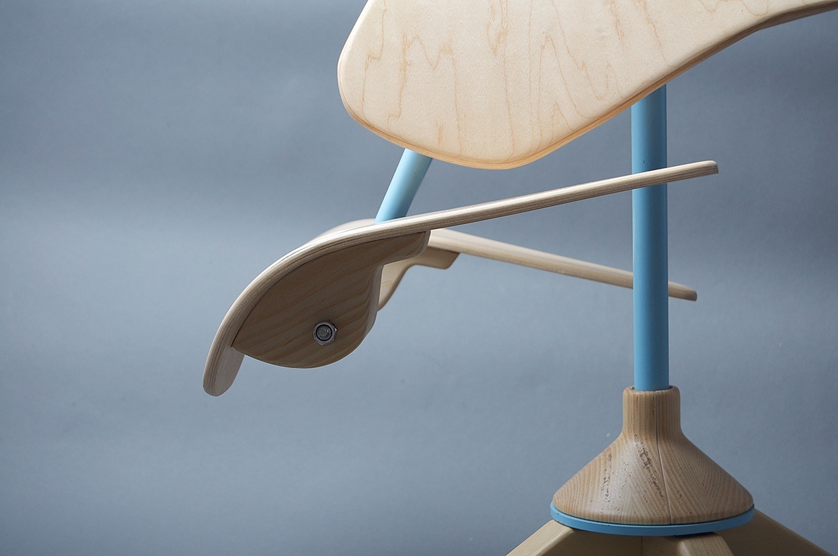 chair，wooden ，rotate，comfortable，