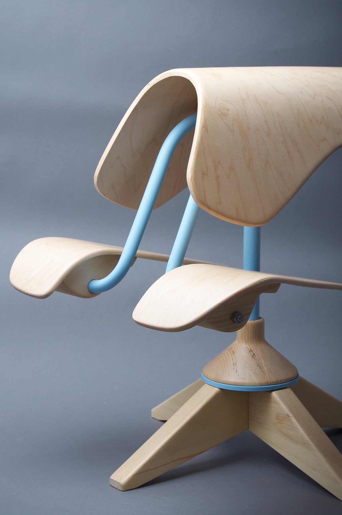 chair，wooden ，rotate，comfortable，