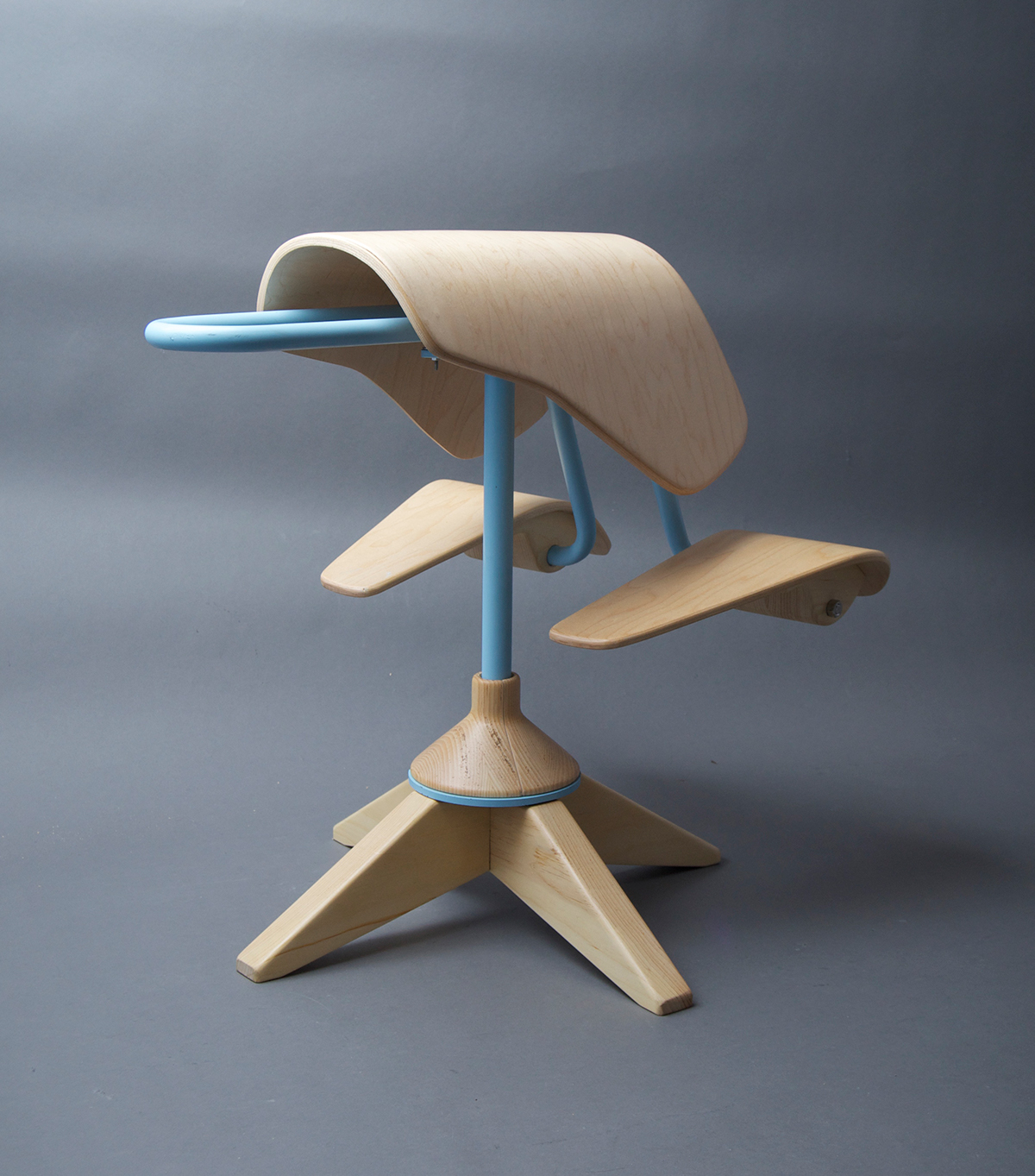 chair，wooden ，rotate，comfortable，