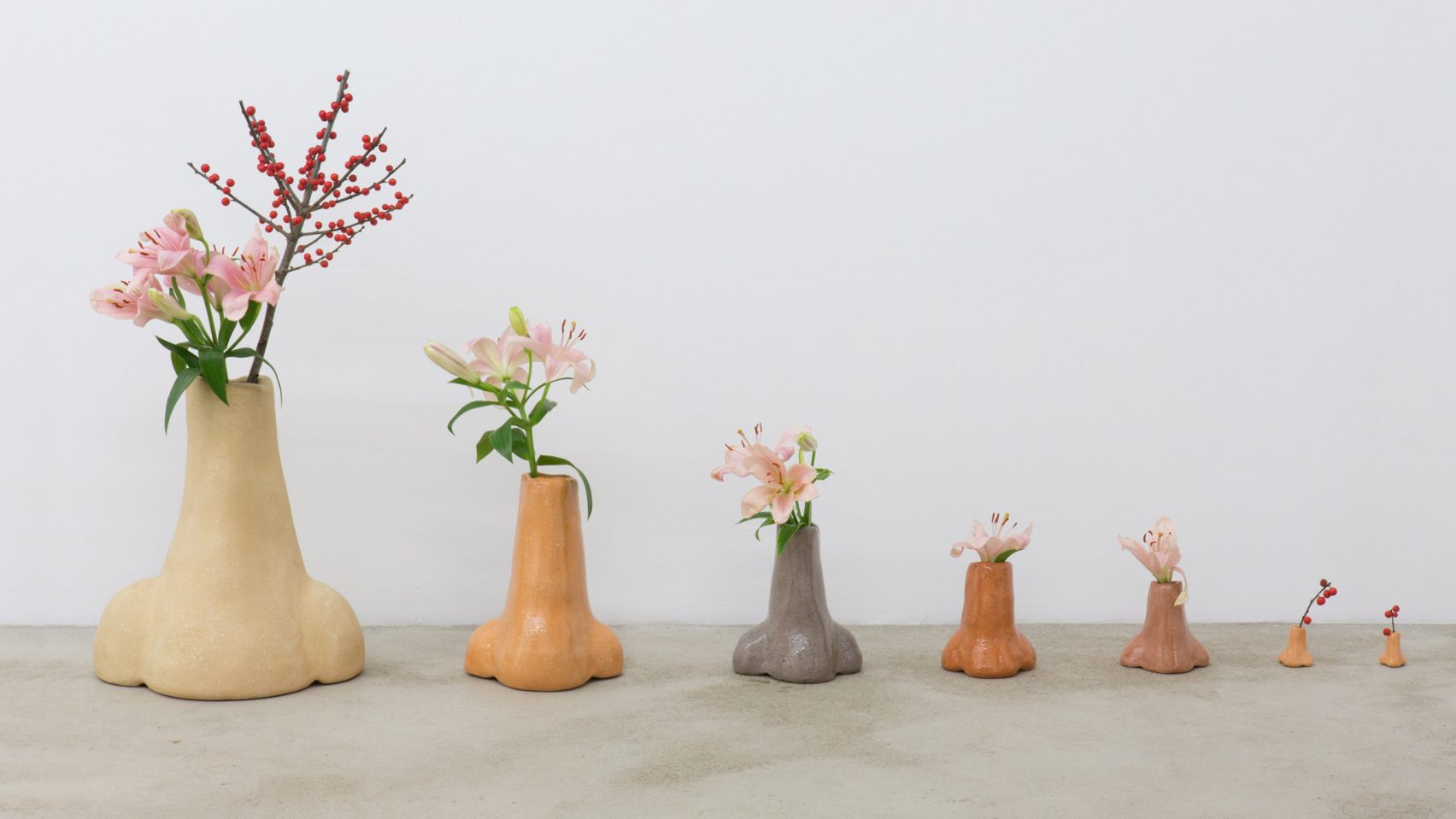 vase，Utensils，clock，Body parts，lamp，