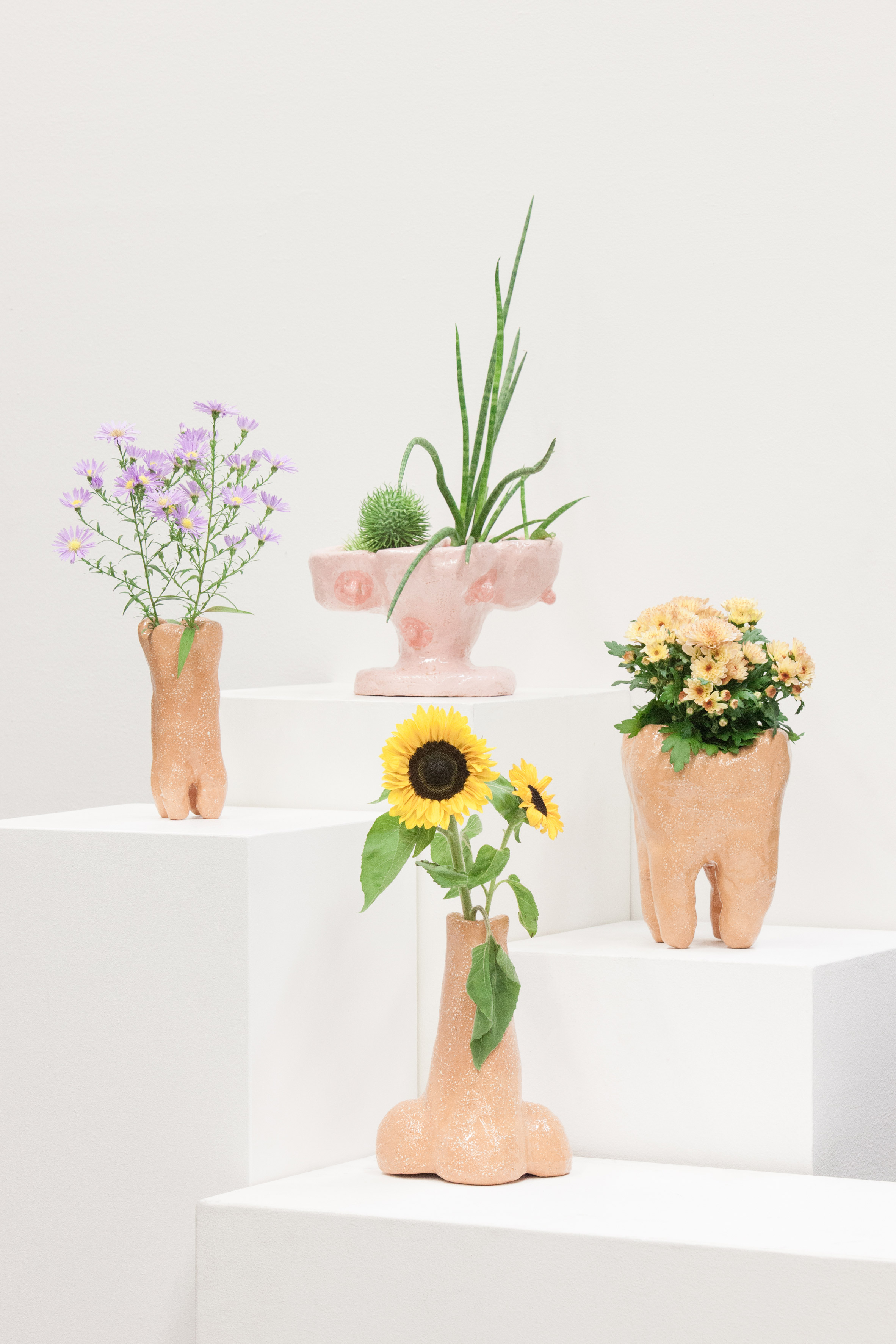 vase，Utensils，clock，Body parts，lamp，