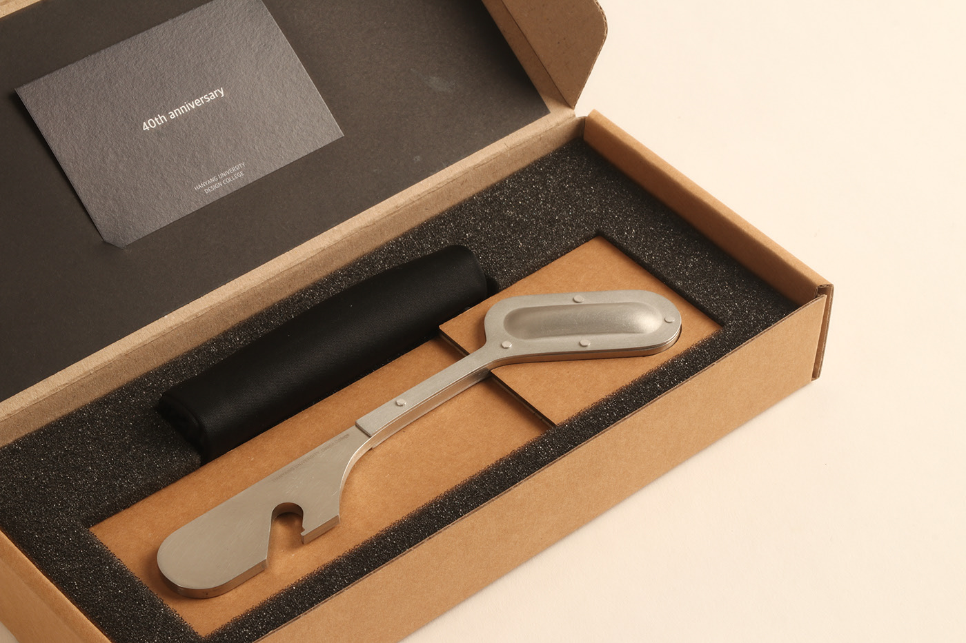 lamps and lanterns，Candlestick，tool，Bottle opener，Photography，handicraft，