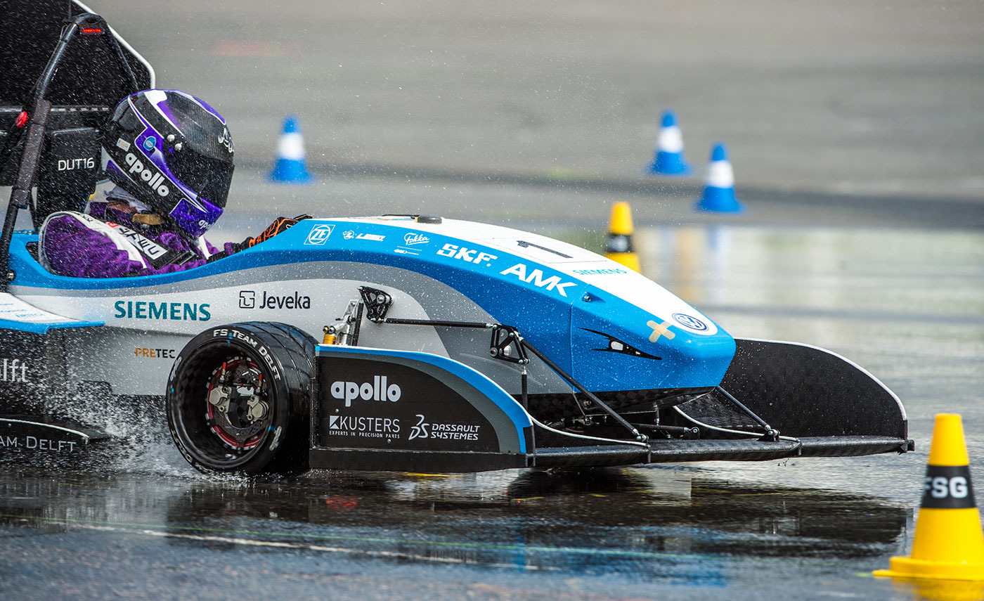 Lightweight，High performance，Four wheel drive，product design，industrial design，