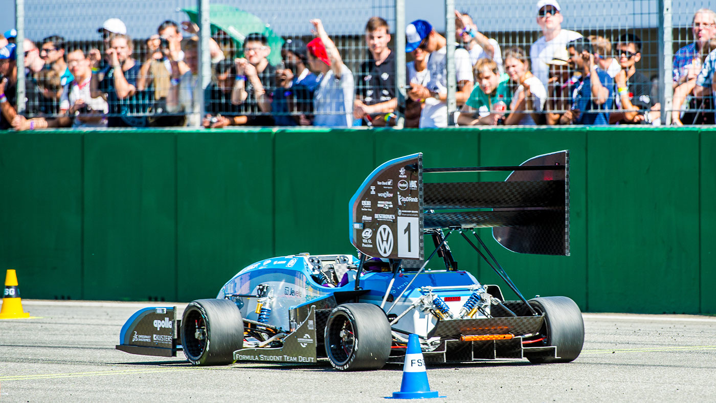 Lightweight，High performance，Four wheel drive，product design，industrial design，