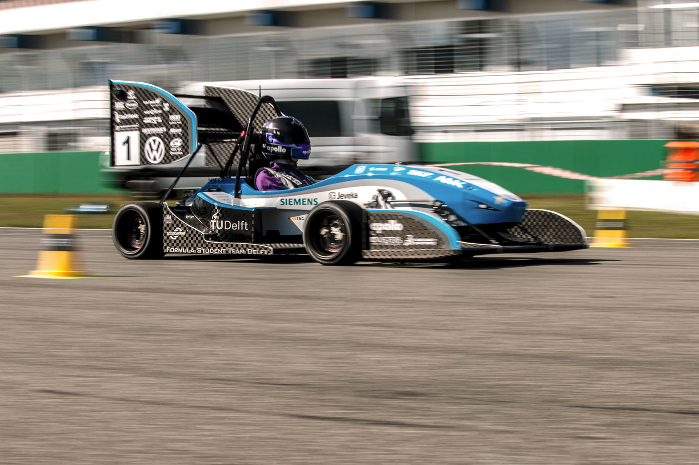 Lightweight，High performance，Four wheel drive，product design，industrial design，