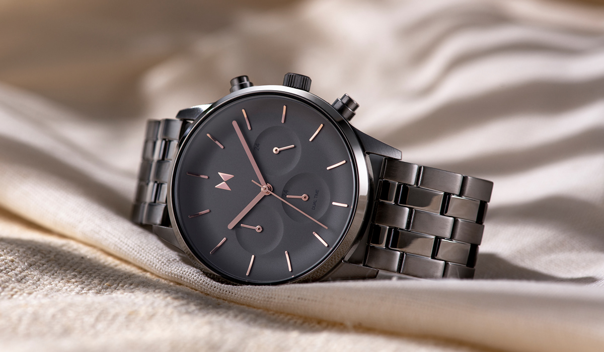 Wrist watch，Dual time zone，delicate，Aesthetic feeling，
