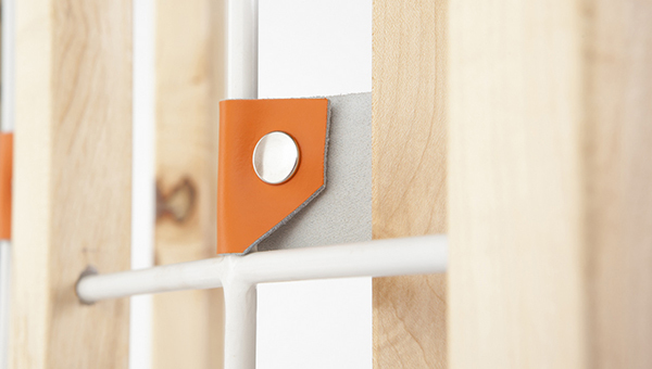 product design，industrial design，Simplicity，woodiness，coat hanger，