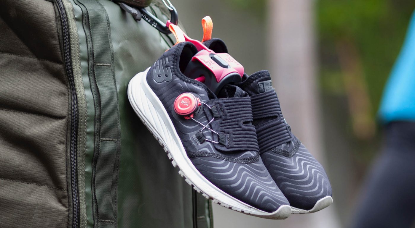 2020 red dot product design award，ZPUR，Shoe clip，carry，