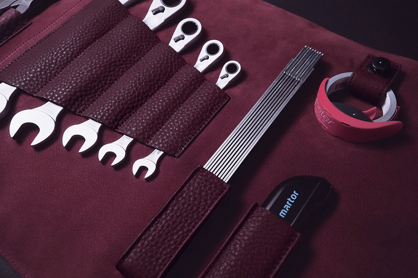 2020 red dot product design award，GERONIMOX，Leatherwear，Tool set，German system，