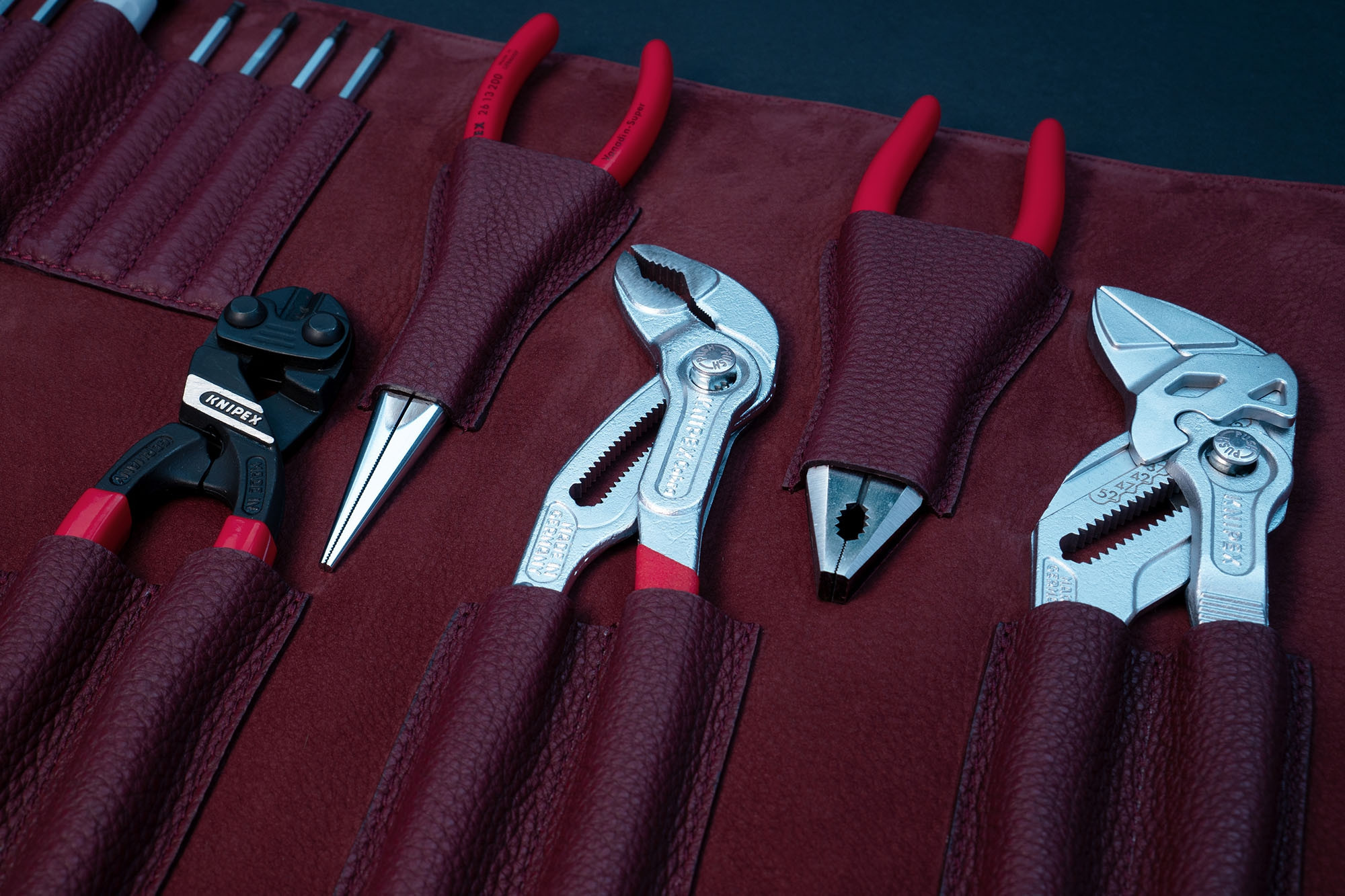 2020 red dot product design award，GERONIMOX，Leatherwear，Tool set，German system，