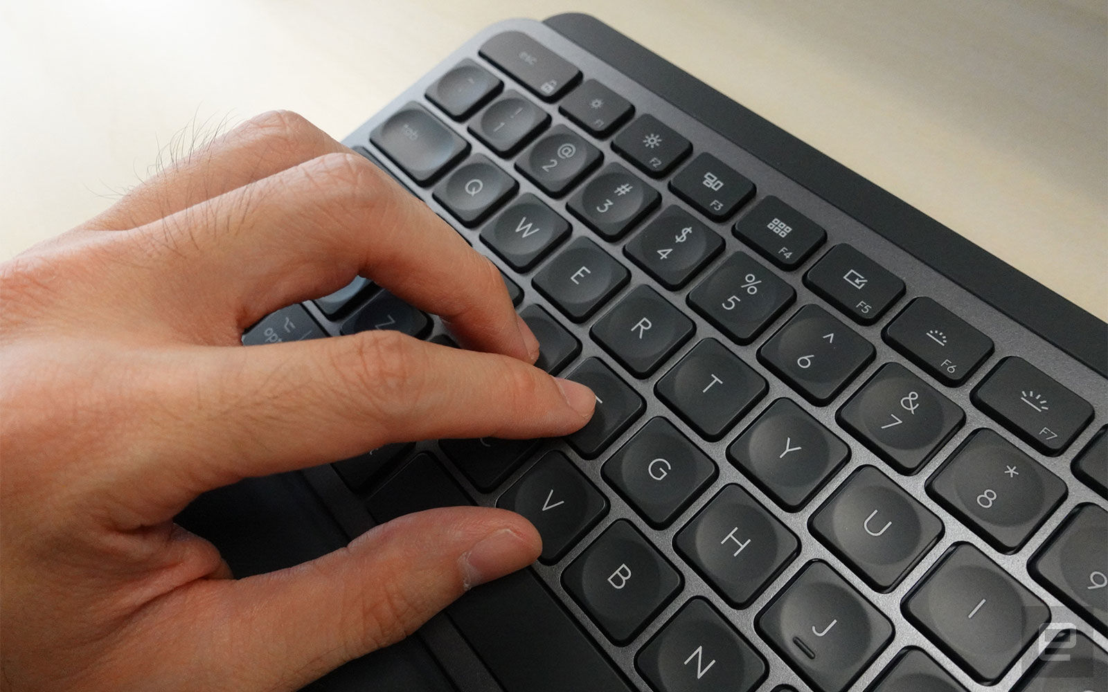 2020 red dot product design award，Logitech MX Keys，keyboard，Logitech，ultrathin，