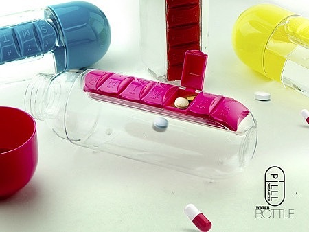 Water bottle，motion，outdoors，convenient，product design，