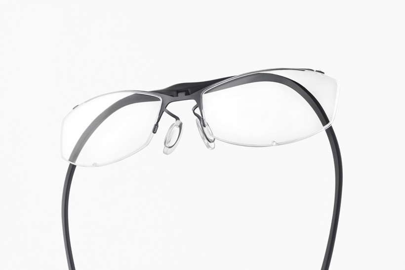 glasses，Material application，Sato Da，By bending thin titanium plates without hinges, excellent，