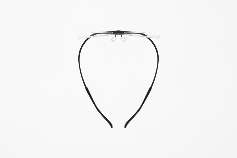 glasses，Material application，Sato Da，By bending thin titanium plates without hinges, excellent，