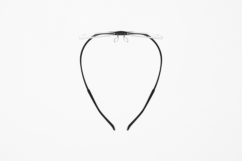 glasses，Material application，Sato Da，By bending thin titanium plates without hinges, excellent，