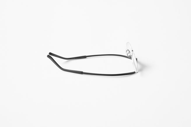 glasses，Material application，Sato Da，By bending thin titanium plates without hinges, excellent，