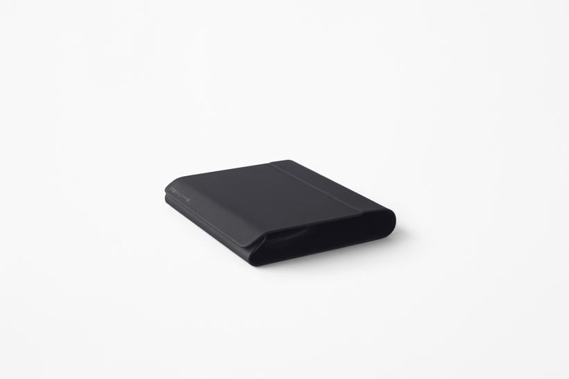 glasses，Material application，Sato Da，By bending thin titanium plates without hinges, excellent，