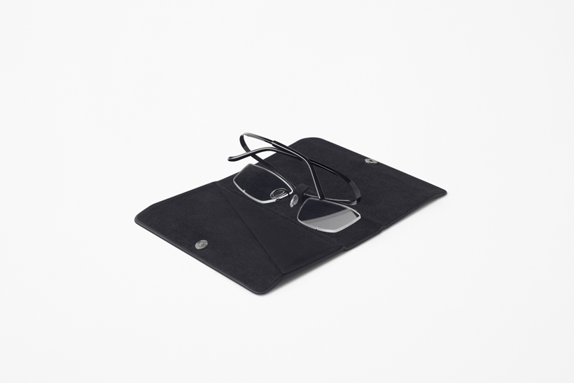 glasses，Material application，Sato Da，By bending thin titanium plates without hinges, excellent，