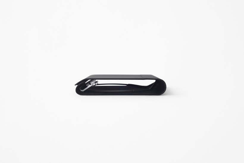 glasses，Material application，Sato Da，By bending thin titanium plates without hinges, excellent，