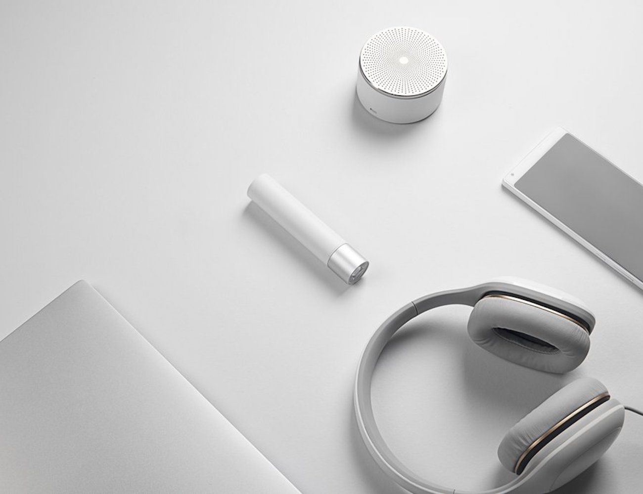 Flashlight，SMOKE LED，SOS mode，