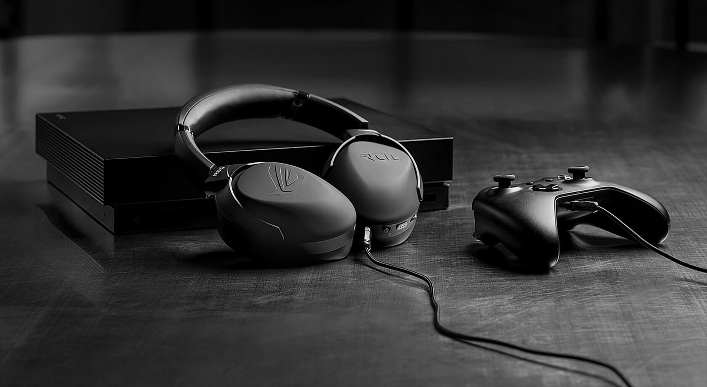2020 red dot product design award，headset，ROG Strix Go series，wireless，E-sports，over-ear ，