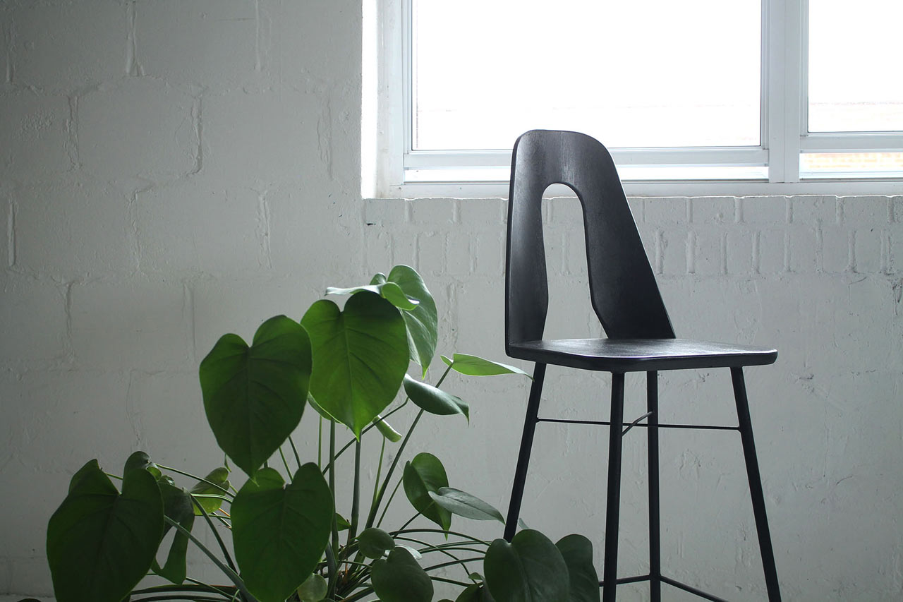 Table，chair，comfortable，Shelf，