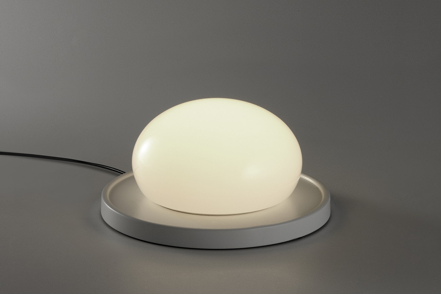 Small ball，Desk lamp，tactile sensation，