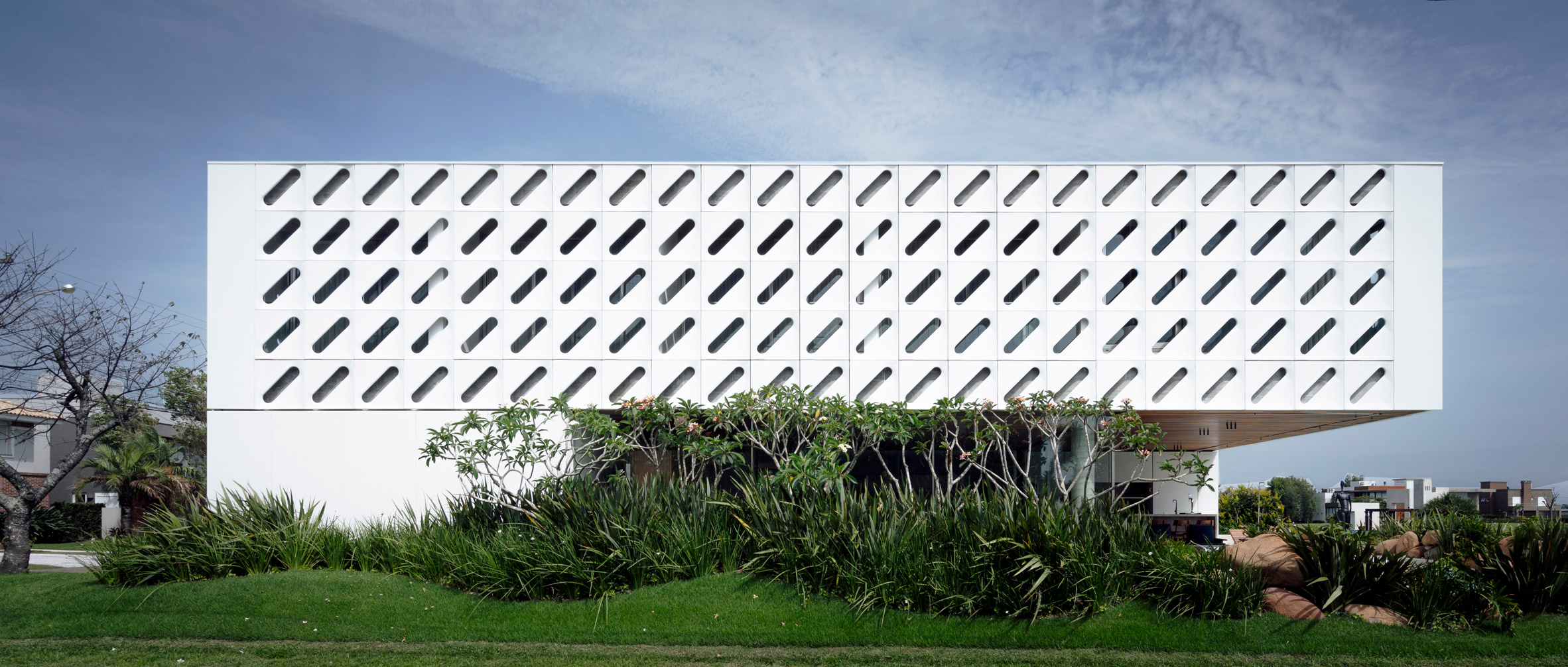 Architecture，Glass，Hollowed out，window shades，Interior design，