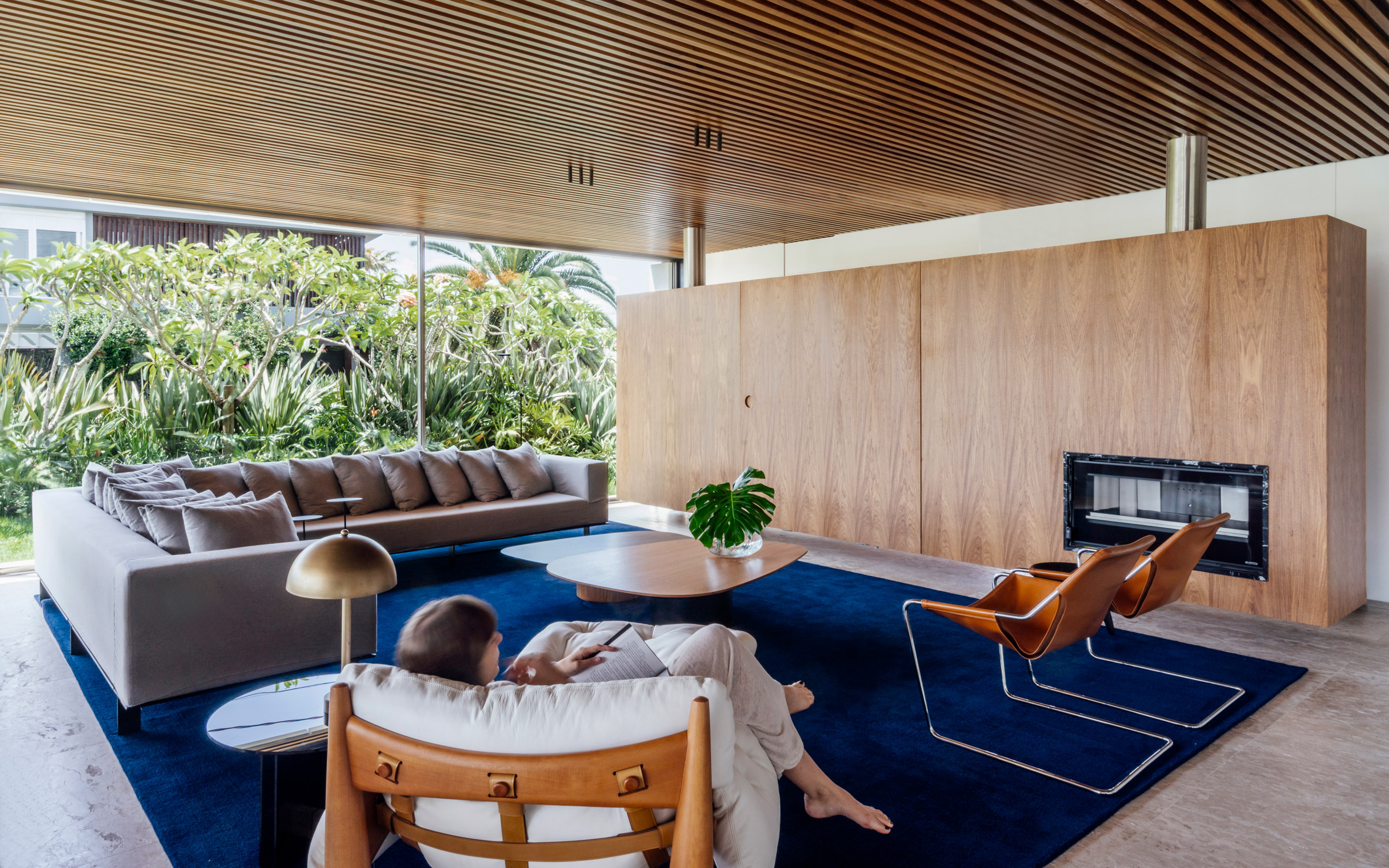 Architecture，Glass，Hollowed out，window shades，Interior design，