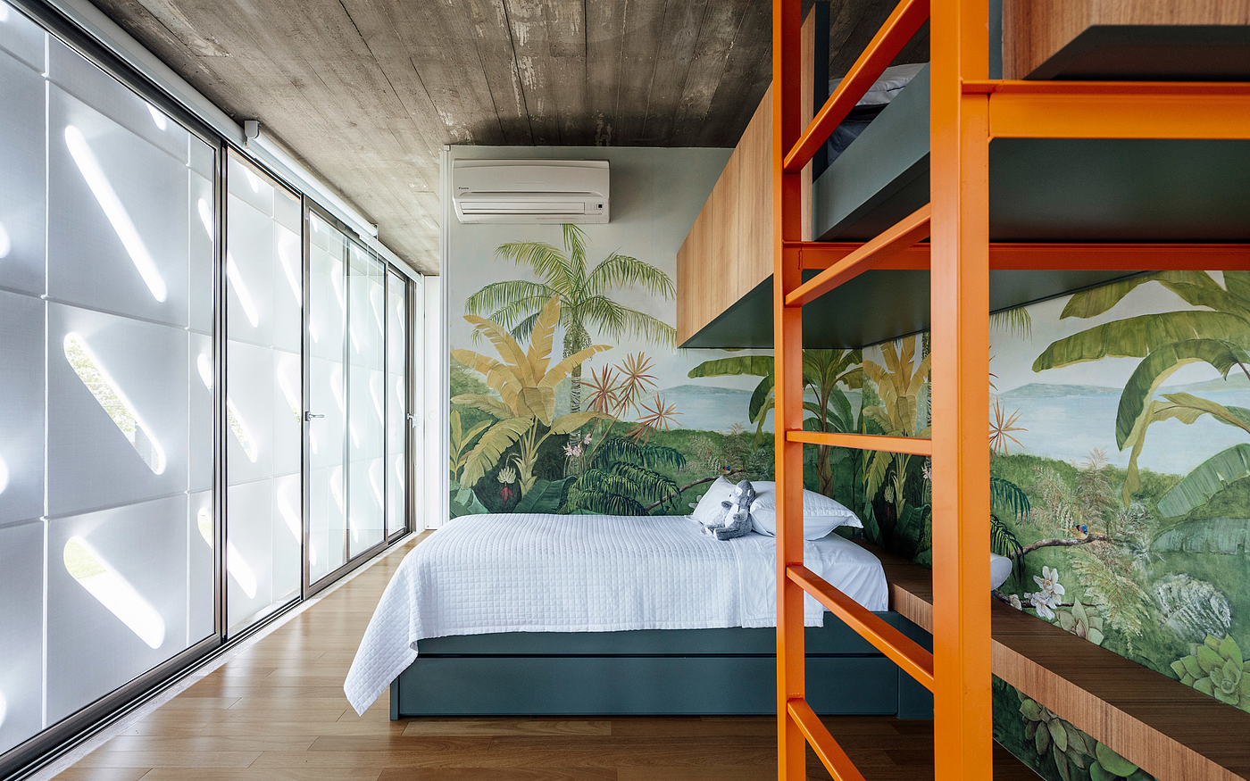 Architecture，Glass，Hollowed out，window shades，Interior design，