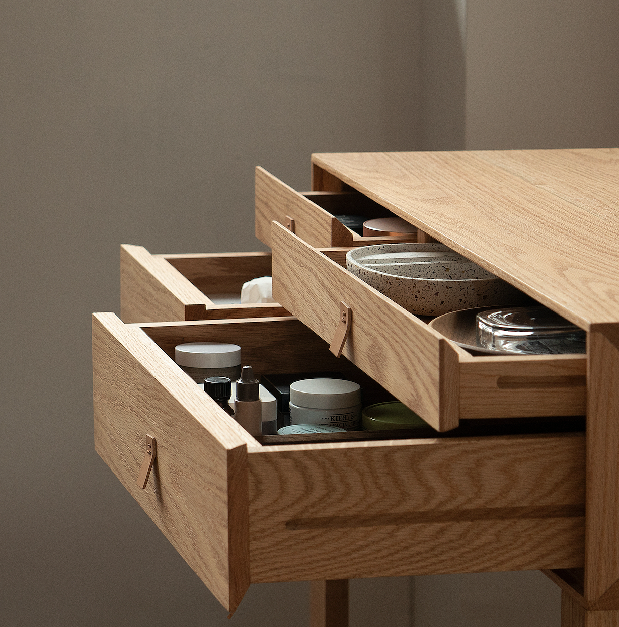 dresser，