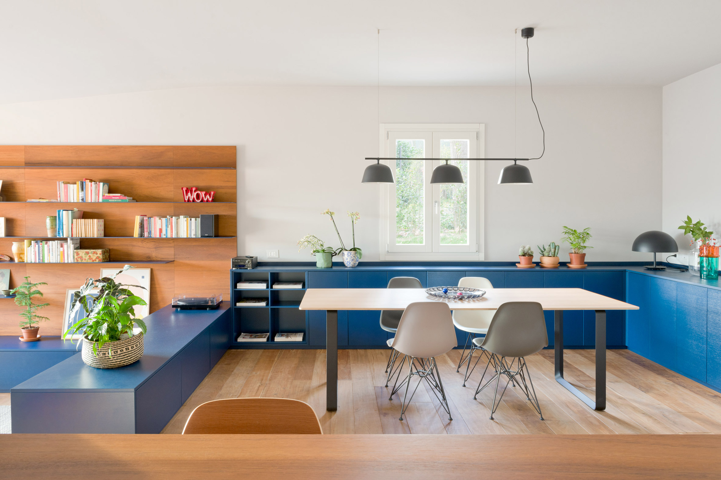 Interior design，Climbing wall，Sports type，stairs，