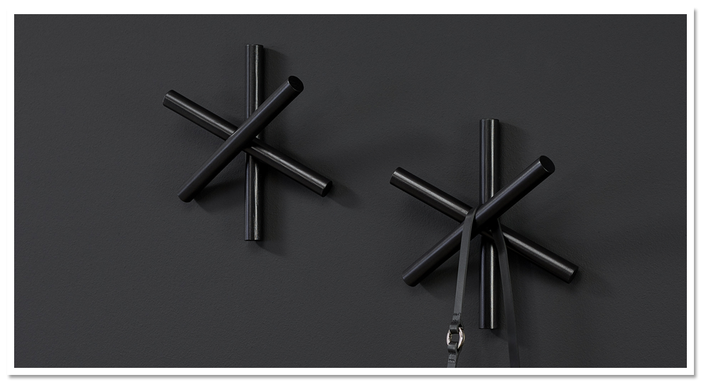 Coat hook，High quality sawdust，2020 red dot product design award，It can be used alone or in combination，