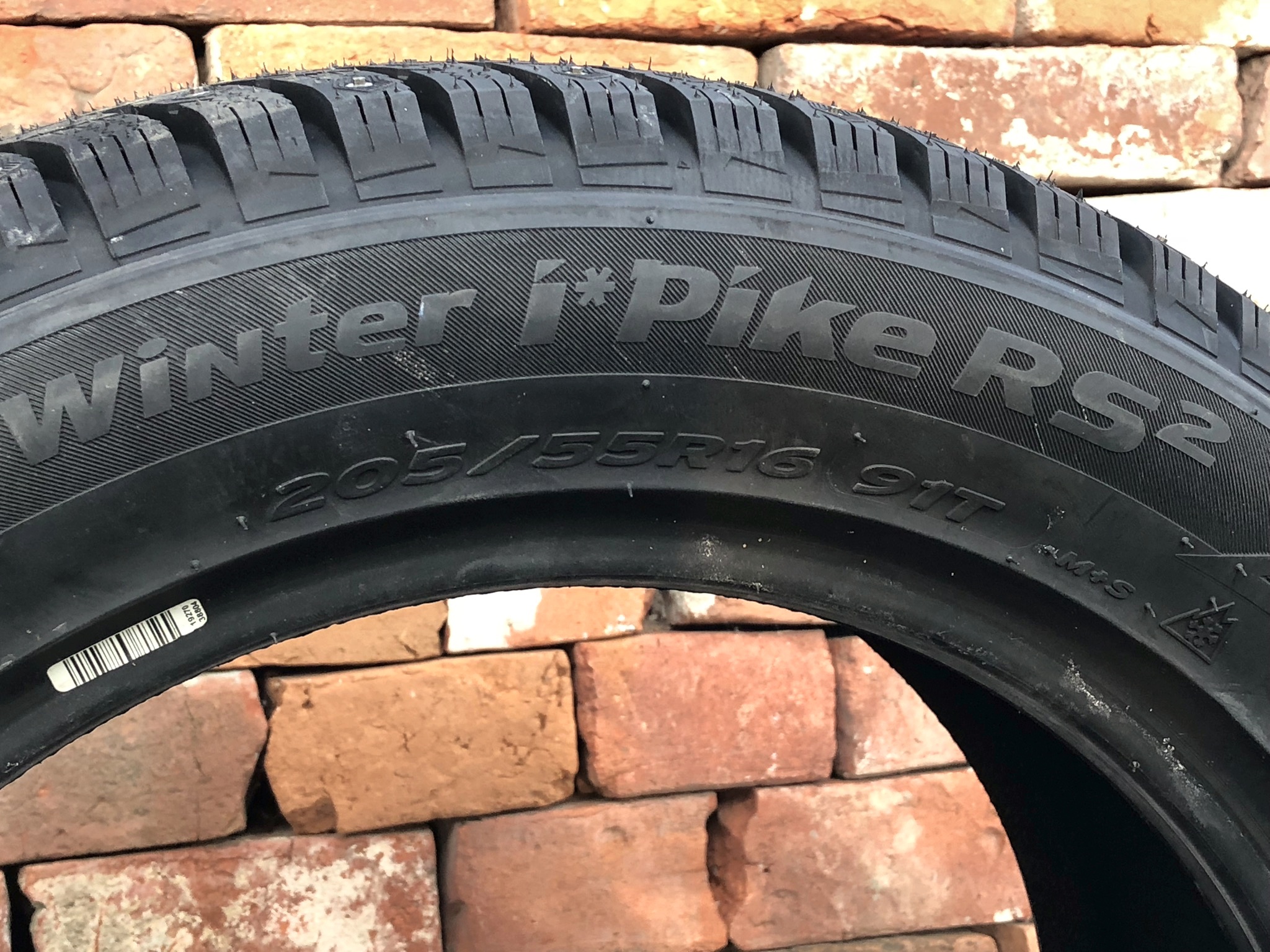 2020 red dot product design award，tyre，Hankook，Winter i*pike RS2，Ice and snow pavement，