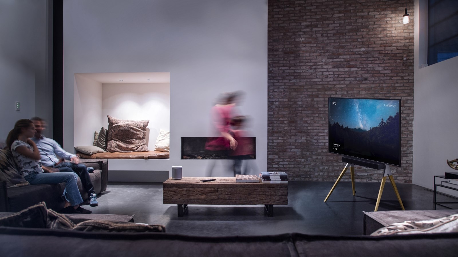 2020 red dot product design award，falcon，TV stand，Aluminum and wood，