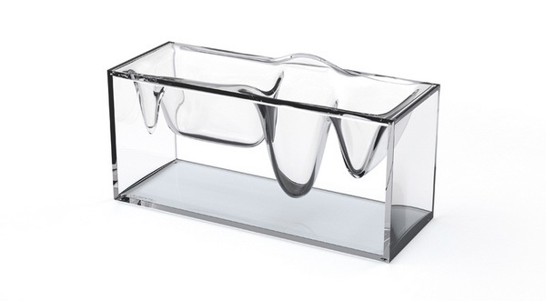 Creative design，pen container，transparent，beautiful，product design，to work in an office，