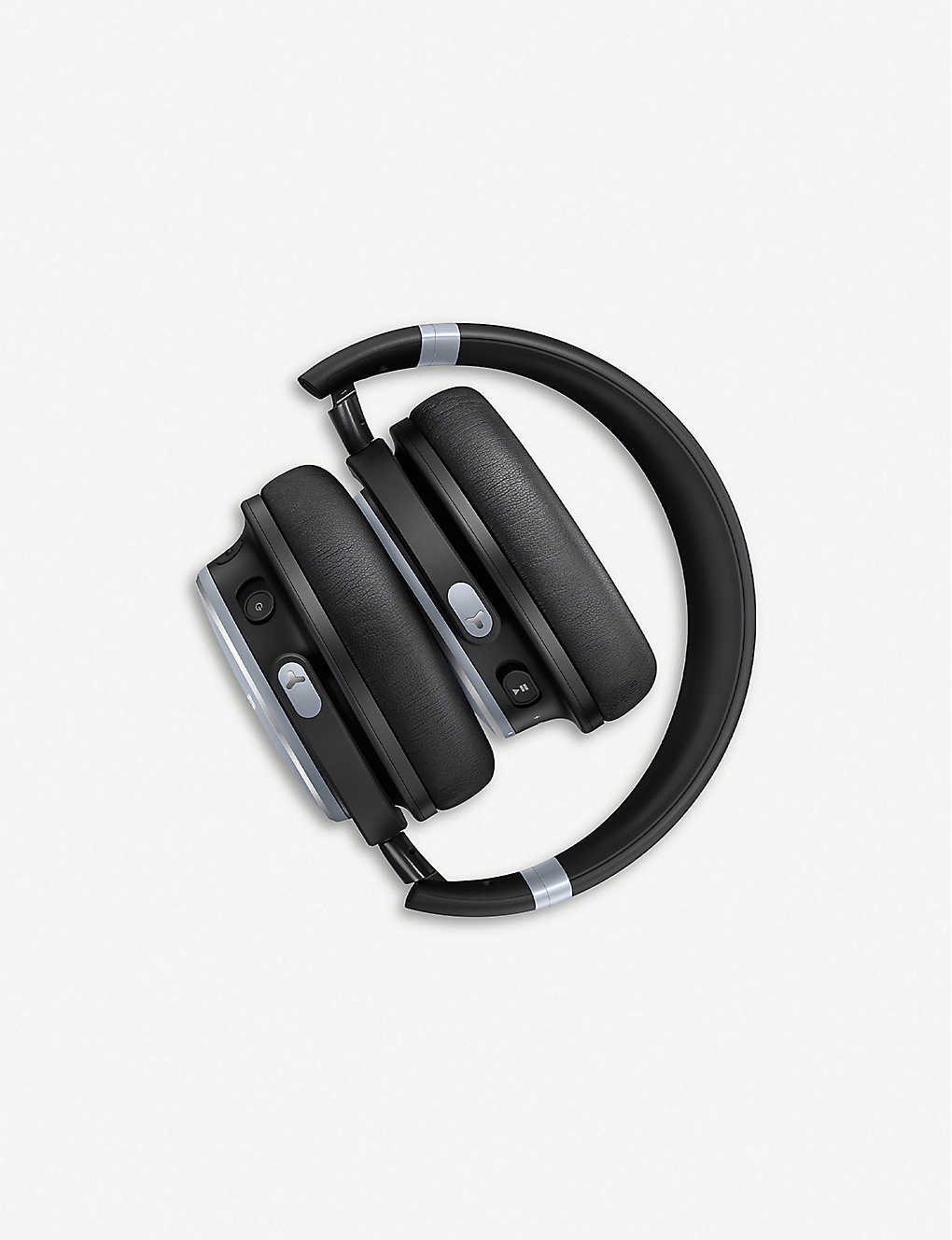 2020 red dot product design award，AKG Y600NC Wireless，headset，black，over-ear ，wireless，noise reduction，