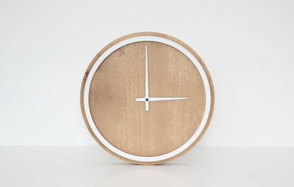 Clock，natural，original，solid wood，product design，Simplicity，
