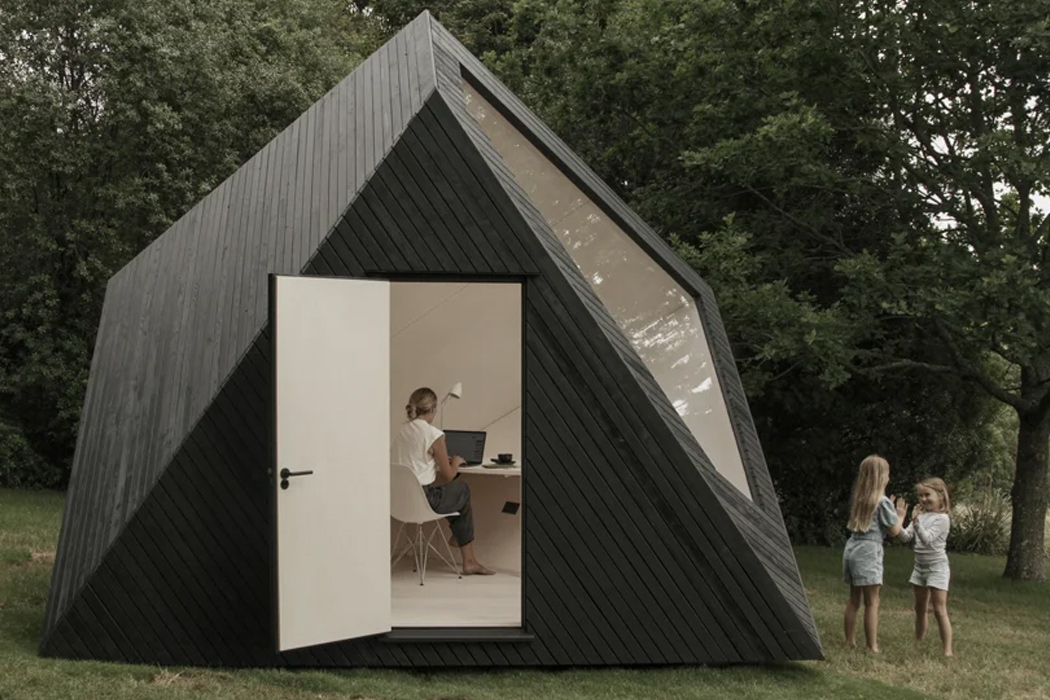 environment protection，passenger cabin，wooden ，modern，personality，