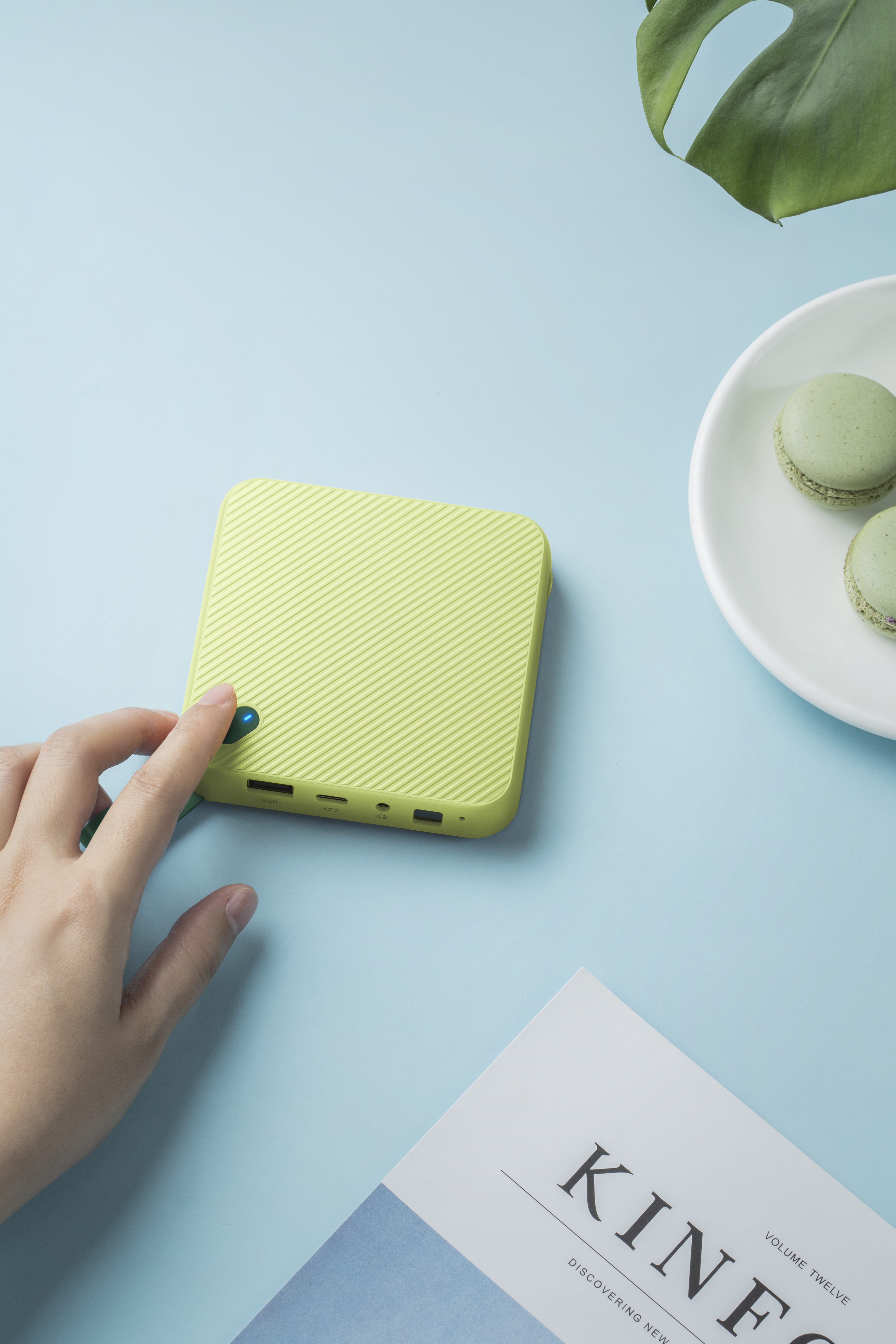 Projector，miniature，wireless，intelligence，Message code，Home Furnishing，household electrical appliances，3c，